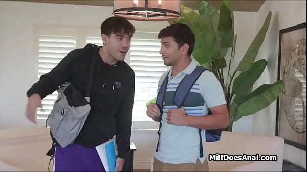 Asian housewife DPed during tutoring two studs