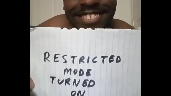 American 33 year old Llamasr/ 30 year old Alexiadonna and French 20 year old Mhpmlbziwulx restricted threesome roleplayed with paper aesthetic collage and cum on top 2