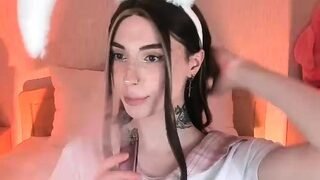 Amateur Webcam Teen Masturbates And Teases