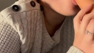 French ASMR – Orgasmic Girlfriend Experience