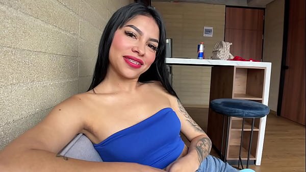 First Casting with all natural 18yo Latina Teen – POV Sex
