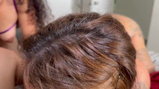 Mis amigos se calentaron y me cogieron