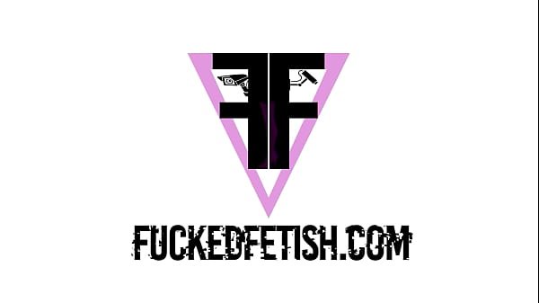 Hot skinny Ashlee Rose erotic bathtub underwater