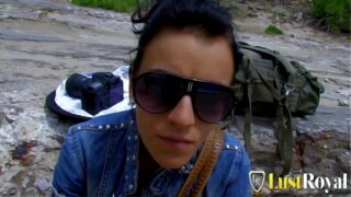 Tattooed blonde Baby Reed squirting and fucking outdoor